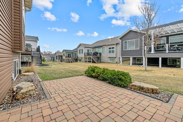 4709 Pheasant Creek Avenue, Davenport, IA 52807