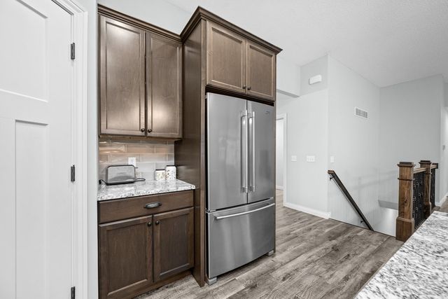 4709 Pheasant Creek Avenue, Davenport, IA 52807