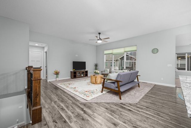 4709 Pheasant Creek Avenue, Davenport, IA 52807