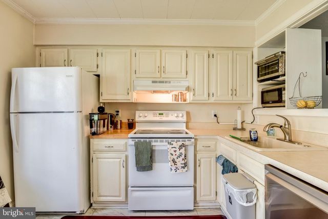 7824 WAVERLEY MILL CT, Gainesville, VA 20155