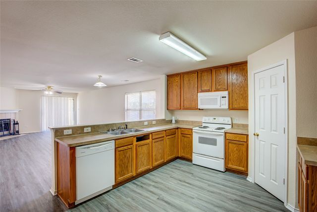1060 Appaloosa Circle, Fort Worth, TX 76179