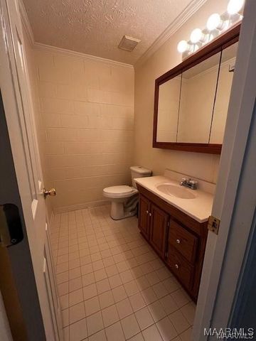 60 Tankersley Lane, Wetumpka, AL 36092