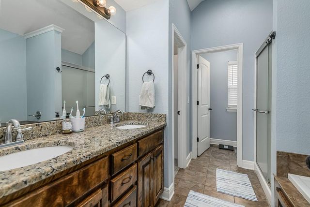 10507 Augusta Drive, Kansas City, KS 66109