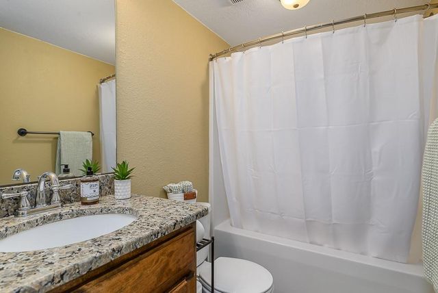 10507 Augusta Drive, Kansas City, KS 66109