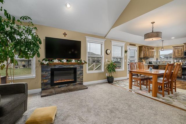 10507 Augusta Drive, Kansas City, KS 66109