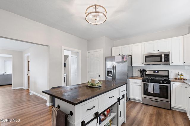108 Chestnut Street, Swanton, OH 43558