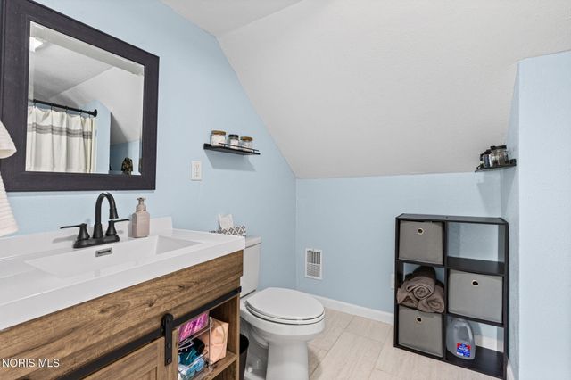 108 Chestnut Street, Swanton, OH 43558