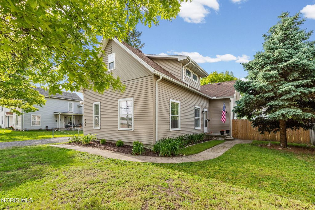 108 Chestnut Street, Swanton, OH 43558