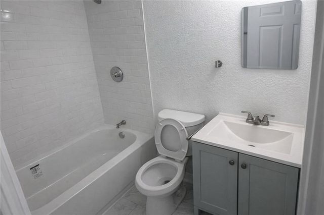 5105 Rinker Road, Kansas City, MO 64129