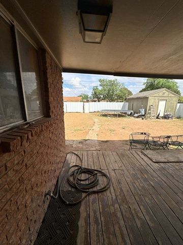 311 Willowood Dr, Midland, TX 79703