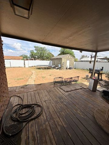 311 Willowood Dr, Midland, TX 79703