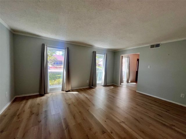 7410 Boisenberry Lane, Dallas, TX 75249