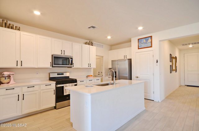 5552 W Tumacacori Trail, Tucson, AZ 85742