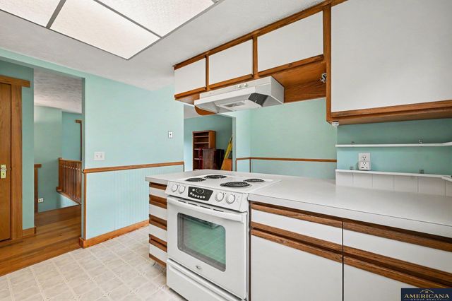 4835 S 102nd Street, Omaha, NE 68127
