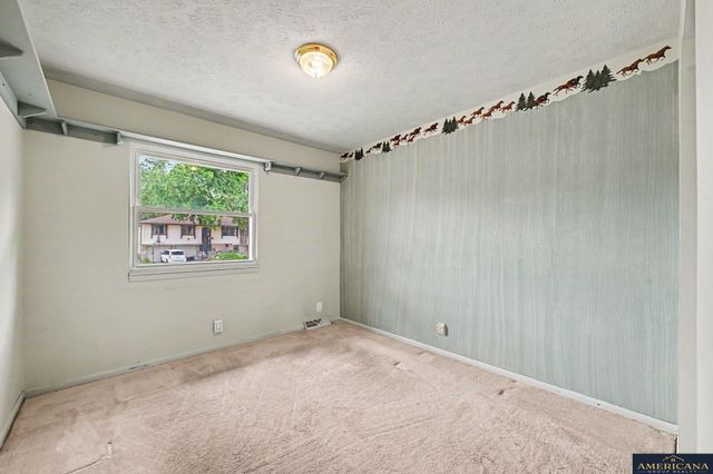 4835 S 102nd Street, Omaha, NE 68127