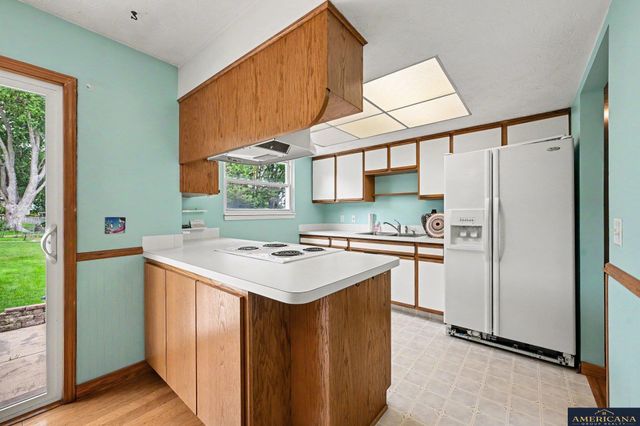 4835 S 102nd Street, Omaha, NE 68127