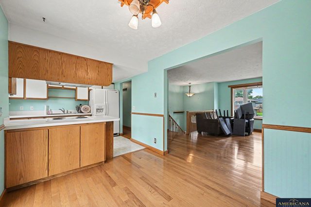 4835 S 102nd Street, Omaha, NE 68127
