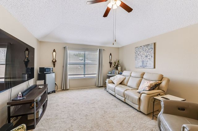 7243 Chinquapin Drive, Frisco, TX 75033