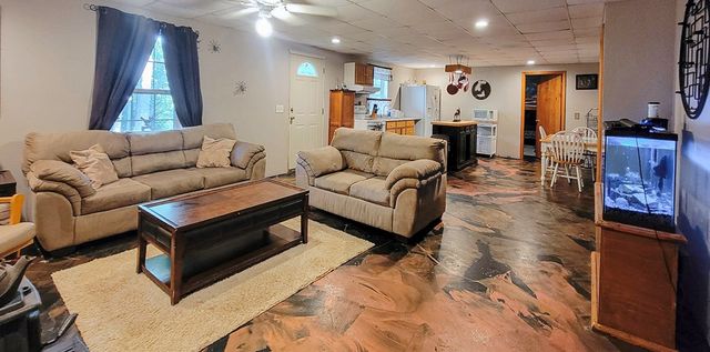 1605 Cody Road, Mt. Airy, GA 30563