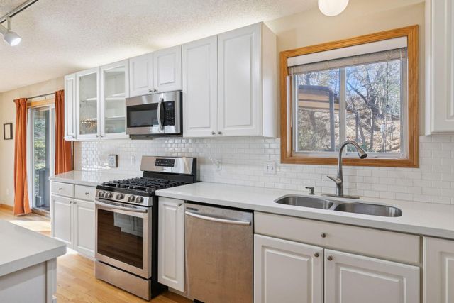 1213 Smith Avenue S, West Saint Paul, MN 55118