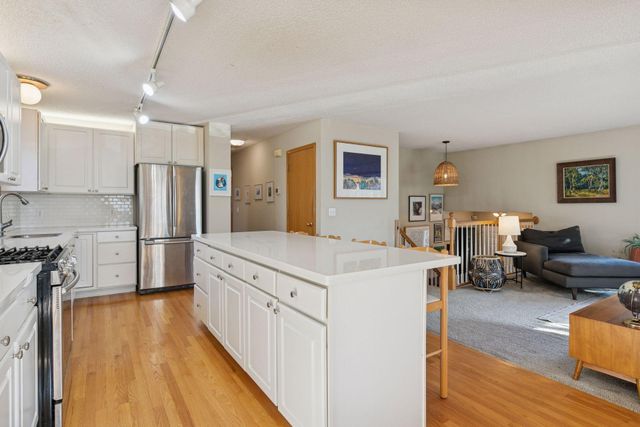 1213 Smith Avenue S, West Saint Paul, MN 55118