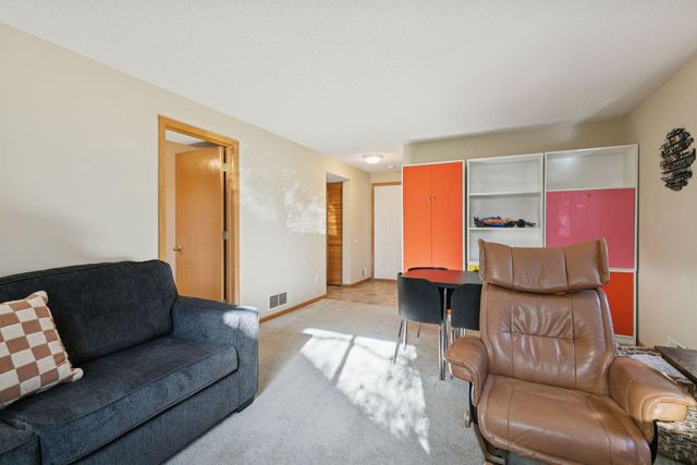 1213 Smith Avenue S, West Saint Paul, MN 55118