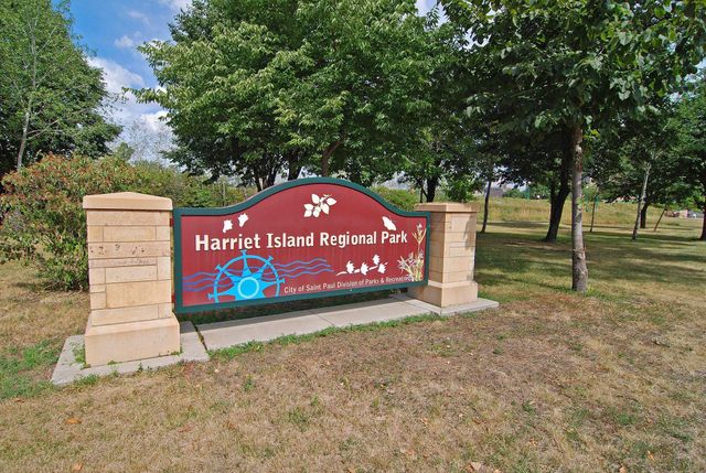 1213 Smith Avenue S, West Saint Paul, MN 55118