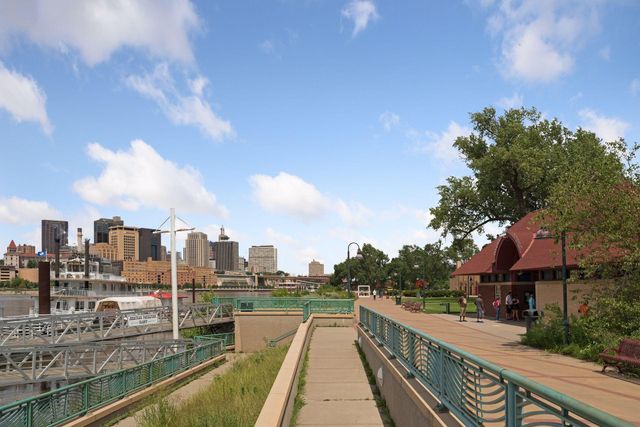 1213 Smith Avenue S, West Saint Paul, MN 55118