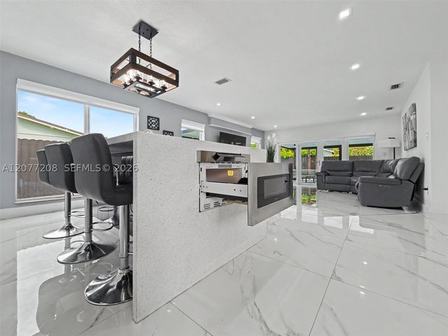 14111 SW 75th St, Miami, FL 33183