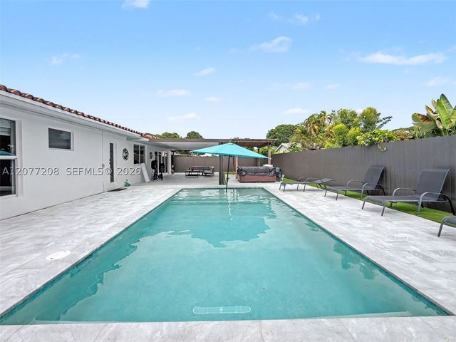 14111 SW 75th St, Miami, FL 33183
