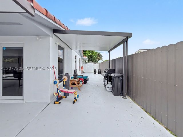 14111 SW 75th St, Miami, FL 33183