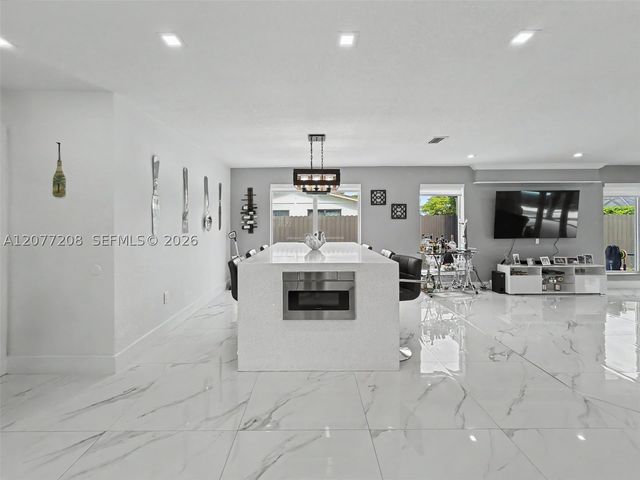 14111 SW 75th St, Miami, FL 33183
