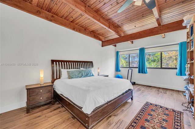 7018 SW 53rd Ln, Miami, FL 33155