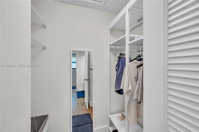 7018 SW 53rd Ln, Miami, FL 33155