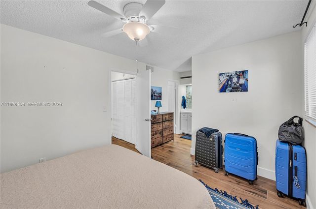 7018 SW 53rd Ln, Miami, FL 33155