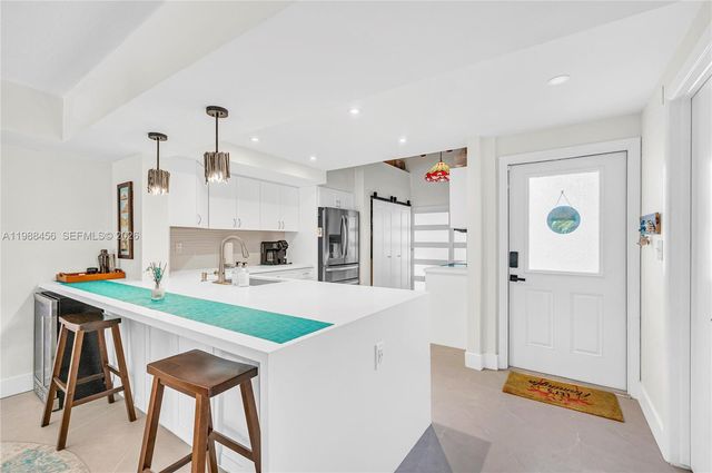 7018 SW 53rd Ln, Miami, FL 33155