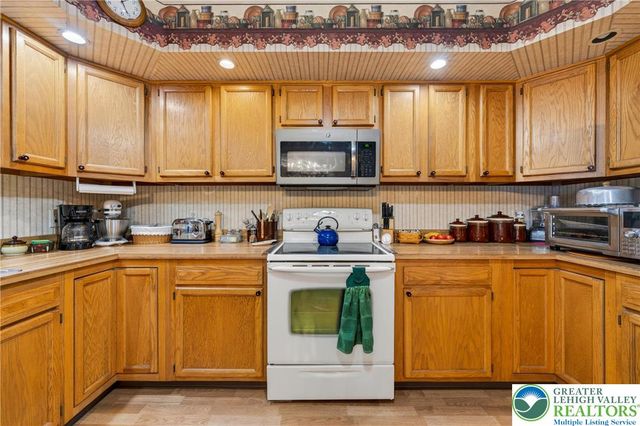 2496 Eberhart Road, Milford Twp, PA 18951