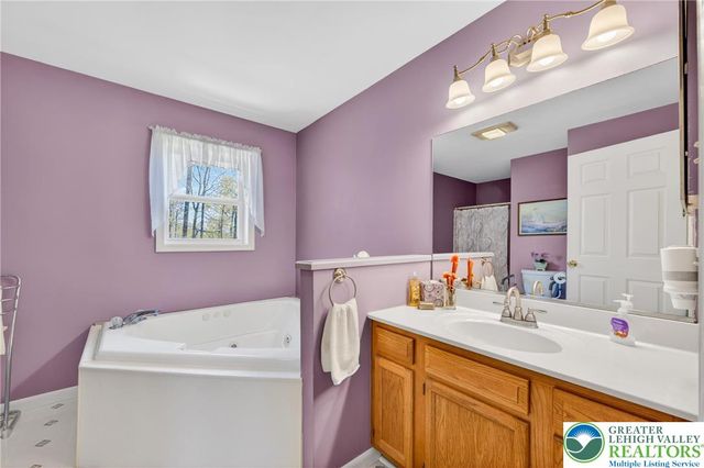 2496 Eberhart Road, Milford Twp, PA 18951