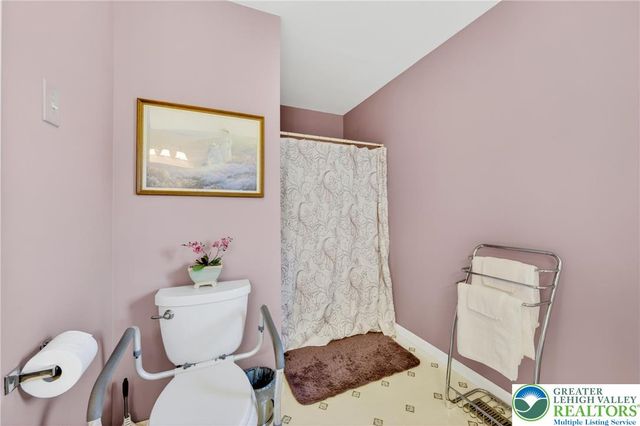 2496 Eberhart Road, Milford Twp, PA 18951