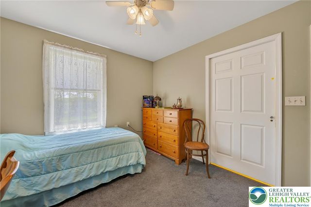 2496 Eberhart Road, Milford Twp, PA 18951