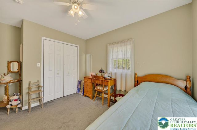 2496 Eberhart Road, Milford Twp, PA 18951