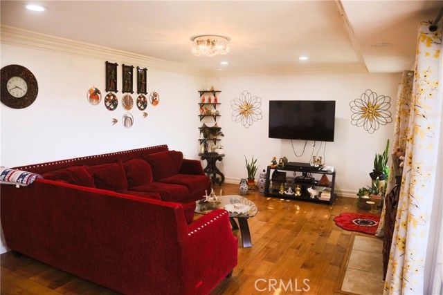 1129 Heatherview, Oak Park, CA 91377