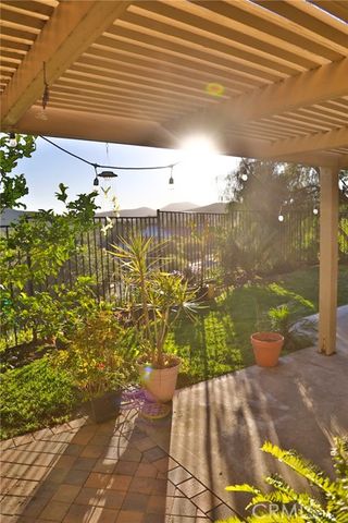 1129 Heatherview, Oak Park, CA 91377