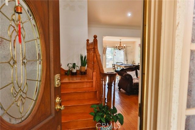 1129 Heatherview, Oak Park, CA 91377