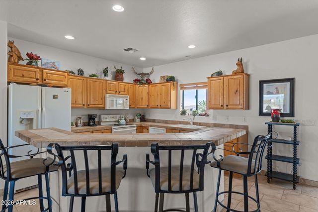 21223 W RESTIN Road, Wittmann, AZ 85361