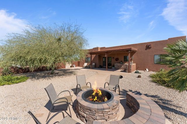 21223 W RESTIN Road, Wittmann, AZ 85361