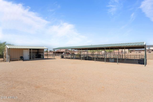 21223 W RESTIN Road, Wittmann, AZ 85361