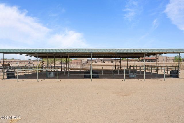 21223 W RESTIN Road, Wittmann, AZ 85361