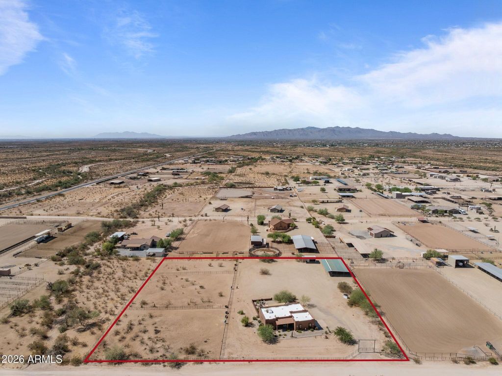 21223 W RESTIN Road, Wittmann, AZ 85361 — photo 4
