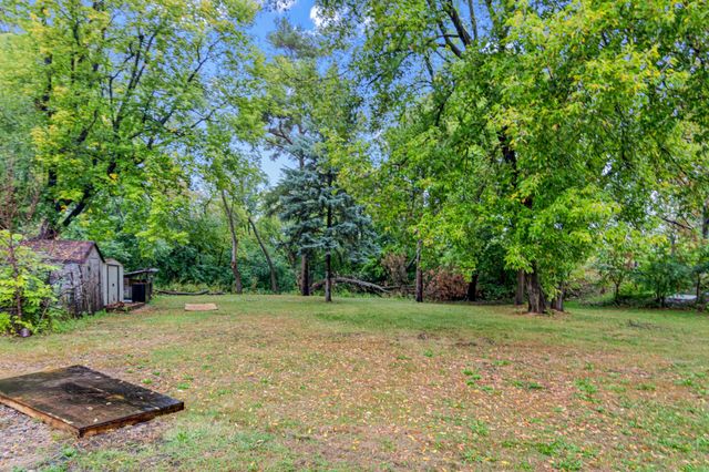 1027 White Bear Avenue N, Saint Paul, MN 55106